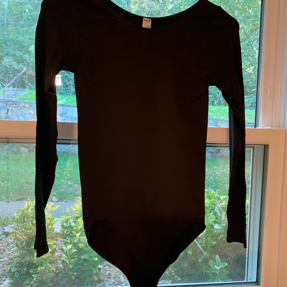 Women’s DKNY long sleeve body suit.